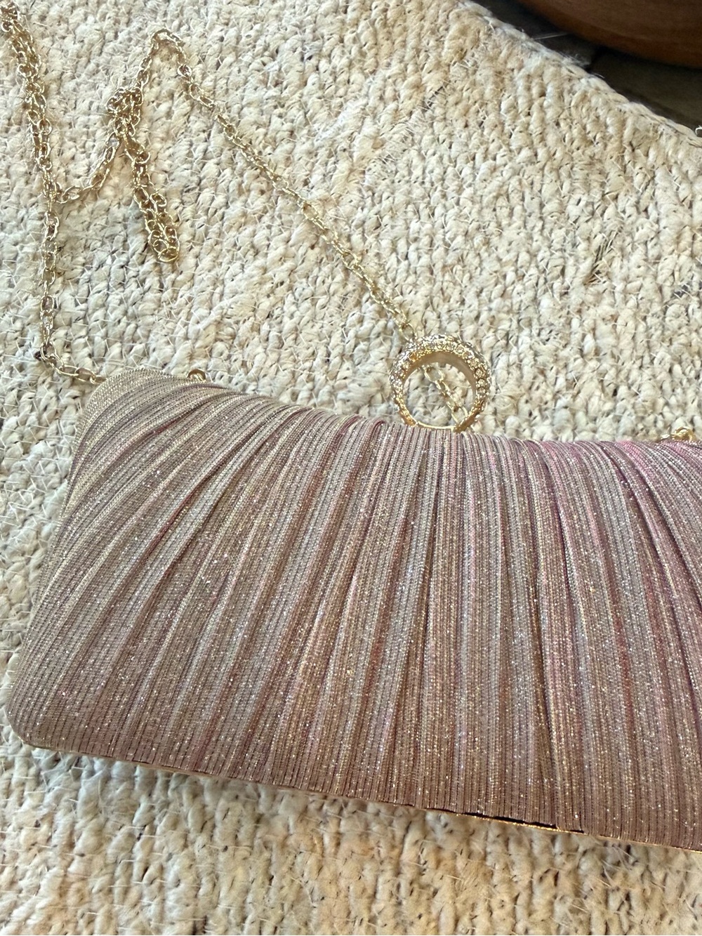 Elegant Pink Glitter Pleated Evening Clutch with Gold Chain